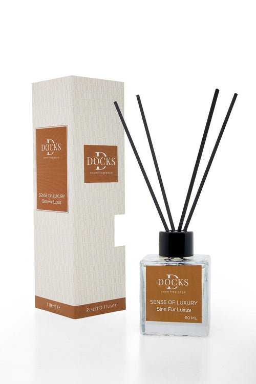 DOCKS Raumduft Diffuser mit Stäbchen – Verschiedene Düfte zur Wahl, 110ml Sinn für Luxus – Büro Extra | Büro Idee